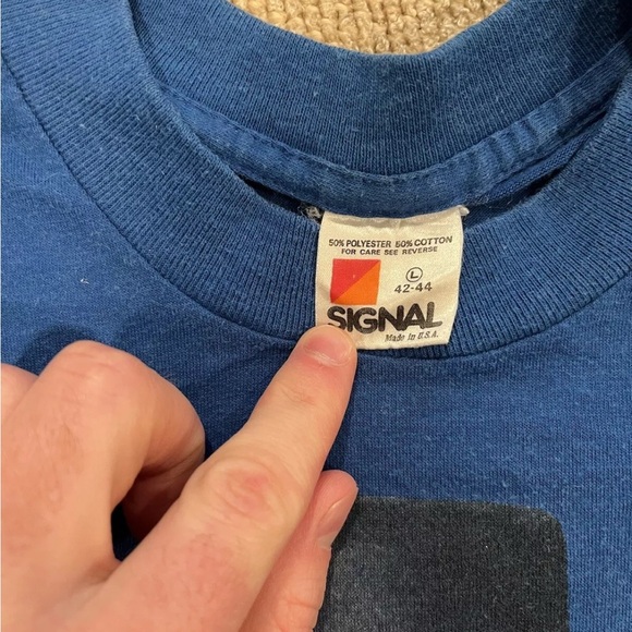 Vintage 80s Elton John Everybodys Restless Breaking Hearts Concert Tour T-Shirt - Picture 3 of 8